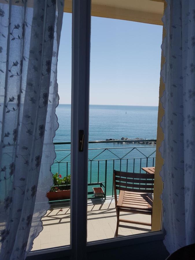 Bea'S Apartment - The Window To The Sea - Seafront Monterosso al Mare Eksteriør bilde